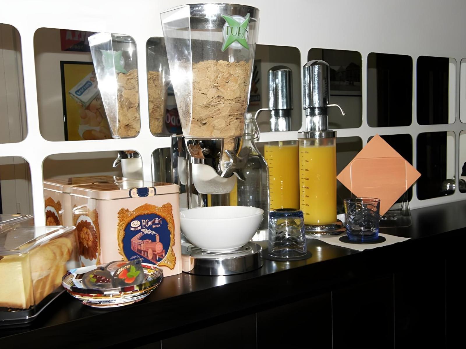 Breakfast In Bed Bed & Breakfast Рим Екстериор снимка